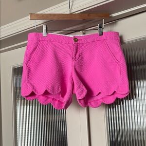 Pink Scalloped Women's Shorts